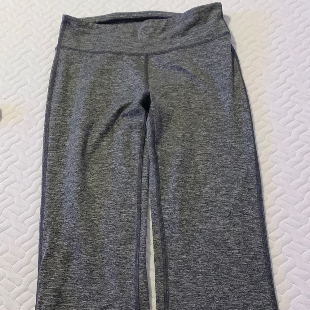 Aerie Gray Leggings with Wide Waistband and Stretchy Knit